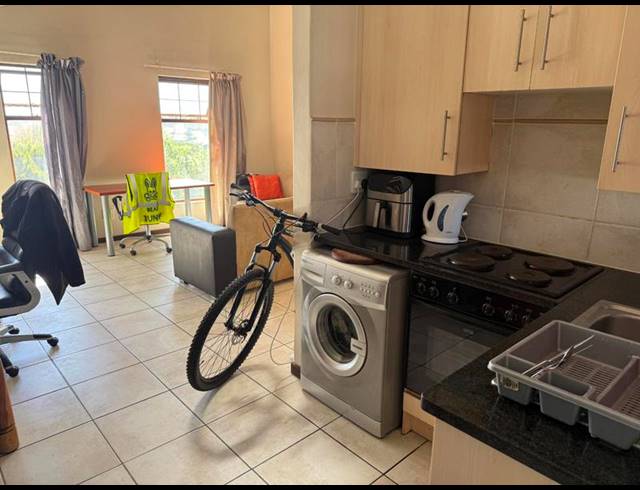 1 BEDROOM APARTMENT FOR SALE IN SUMMERFIELDS ESTATE